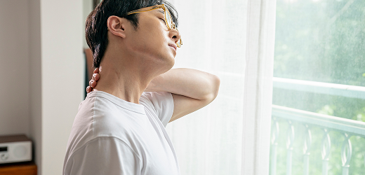 신전 시 통증 악화